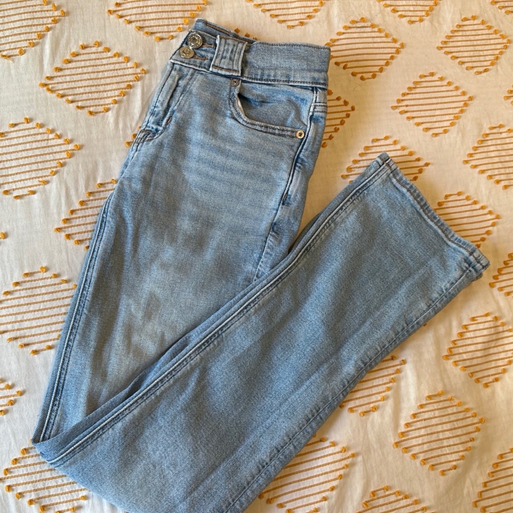 American Eagle 90’s Low Rise Flare Jeans